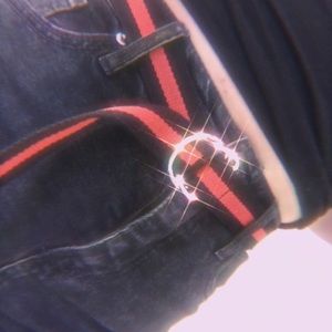 CUTE SLIVER LOOP BELT !